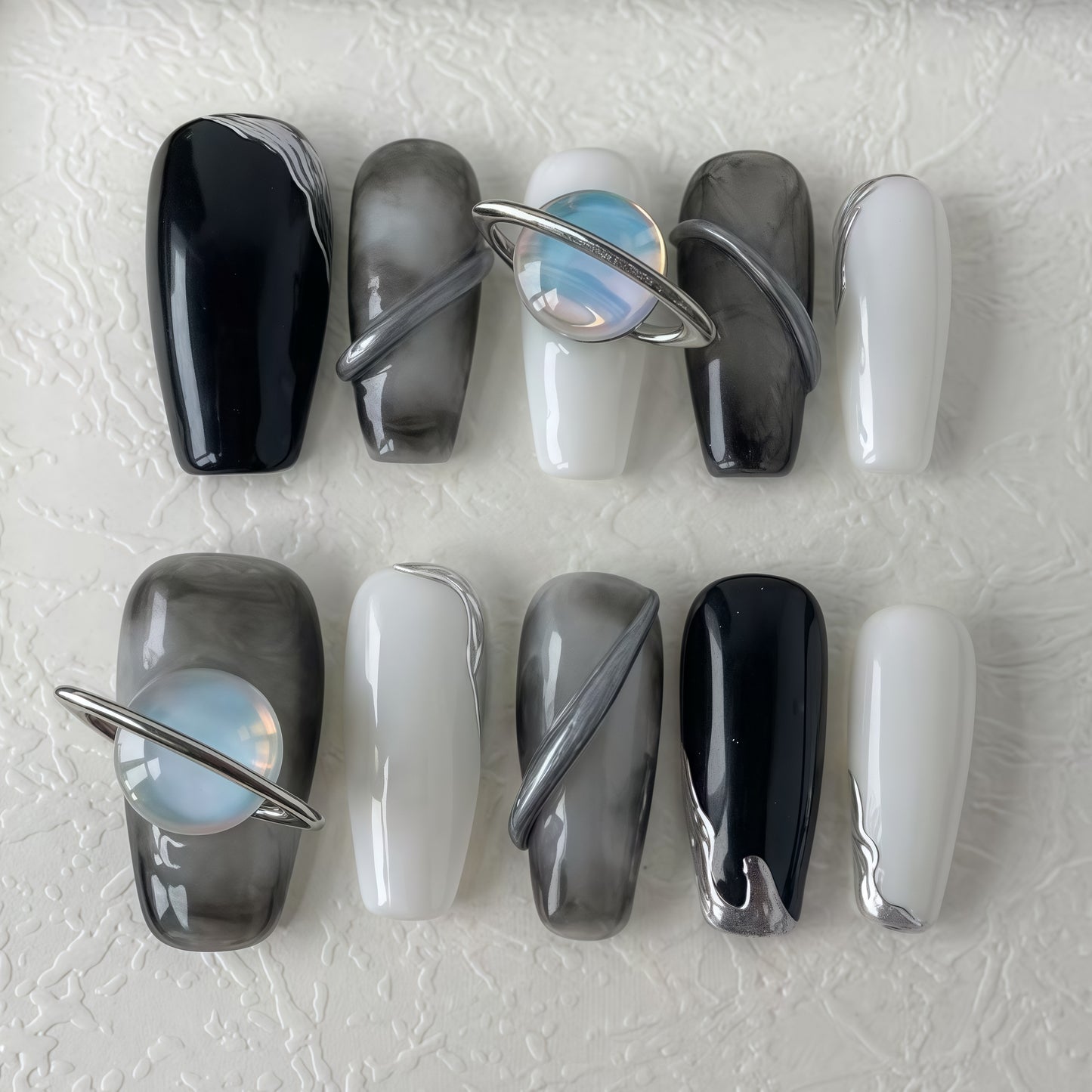 3D Planet Pressed-On Nails, French Square Nails, Gray Gradient Nails, Simple French Nails, Adhesive Nails, Nail Accessories, Suitable for Women